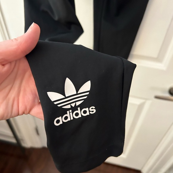 Adidas women’s leggings size medium - Picture 8 of 11